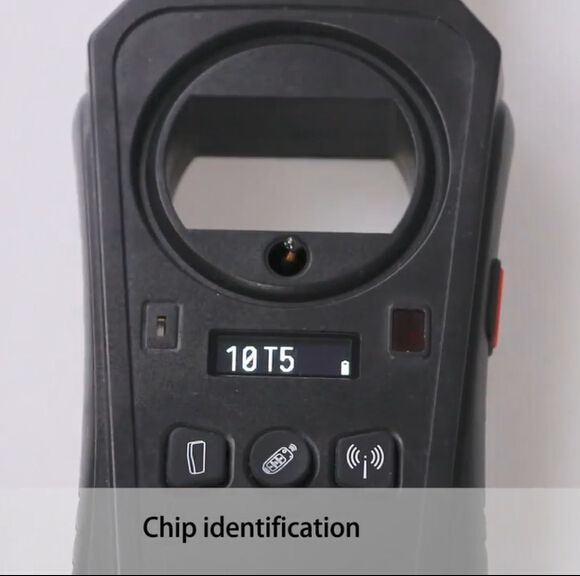 KEYDIY KD-X2 10T5 Chip Identifikation